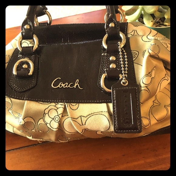 COACH
