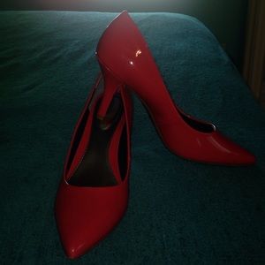 Red Patent Leather pumps