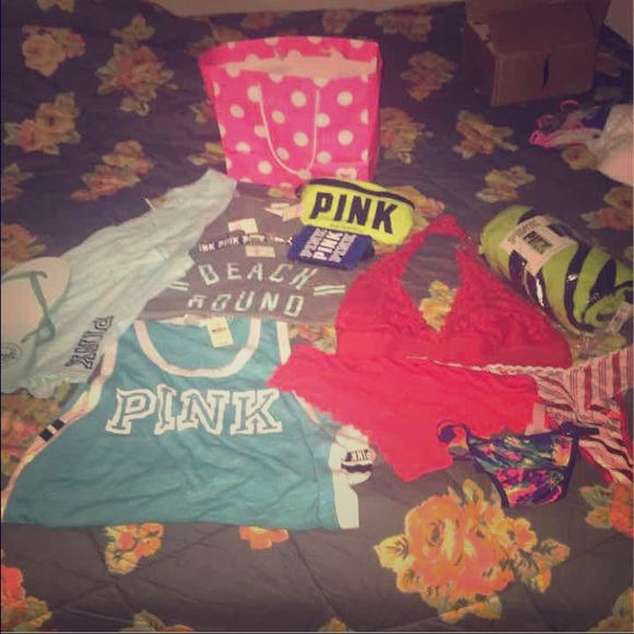 VS Bundle NWT - Picture 1 of 4