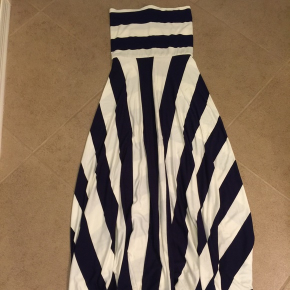 Super cute halter top maxi