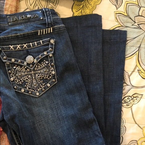 Today only Size 5 SHORT jeans length 29.5"