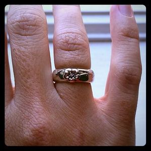 Tiffany & Co. Floral Vine Ring