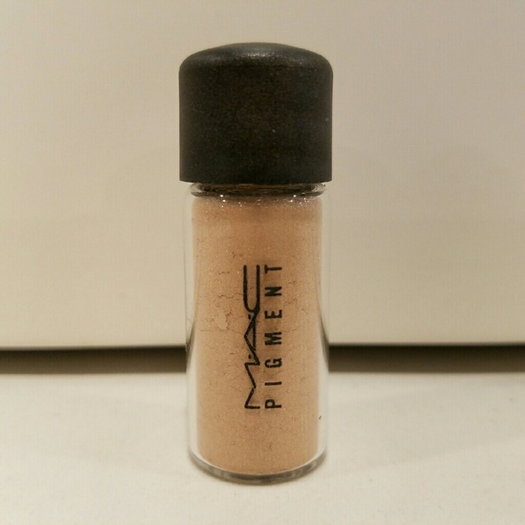 MAC Pigment | Naked