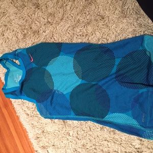 XL Nike workout top