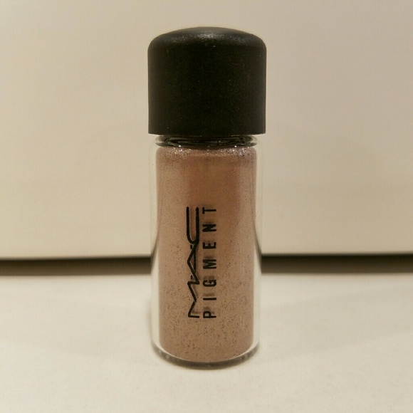 MAC Pigment | Jigs & Jive