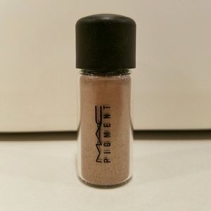 MAC Pigment | Jigs & Jive