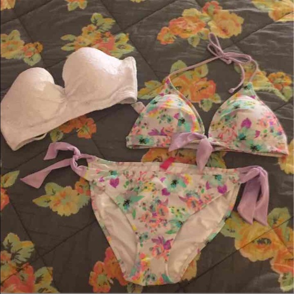 VS Bikini Bundle - Picture 1 of 4