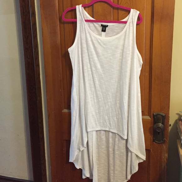 torrid Tops - Hi/ lo tank