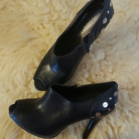 ***SOLD***   BCBG Stiletto Dress Heels