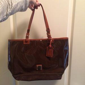 Dooney & Bourke brown patent/suede purse