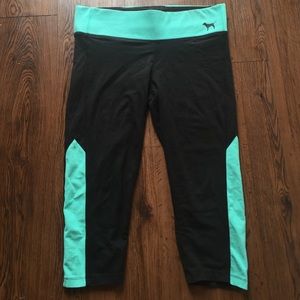 VS PINK yoga pants sz Medium workout green black