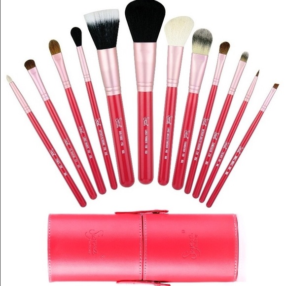 *sold* Sigma Beauty Essentials Kit - Make Me Blush