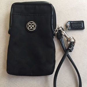 Coach Signature Wristlet - Black