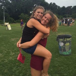 Meet your Posher, Libby