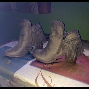 👢 Gorgeous Cowgirl Ankle Boot 👢