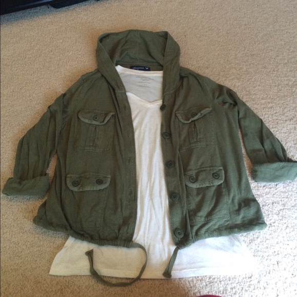 jacket w/ creme v-neck w/pink metallic designs