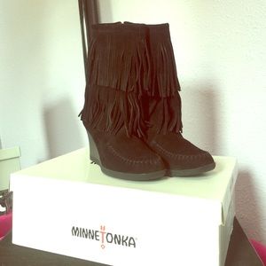 Minnetonka Calf-Hi Double Fringe Wedge Boot, Sz 8
