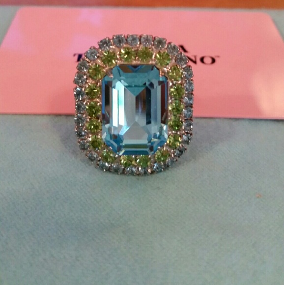 SOLD Authentic Tarina Tarintino Cocktail Ring. - Picture 2 of 4