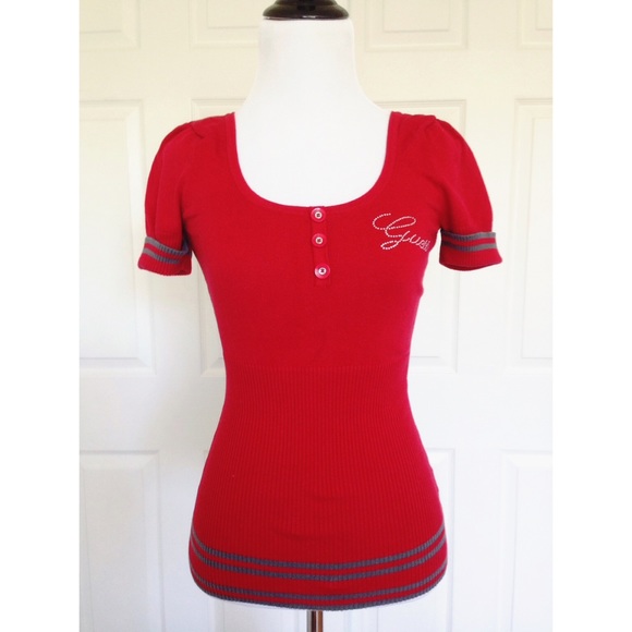Guess form-fitting Top