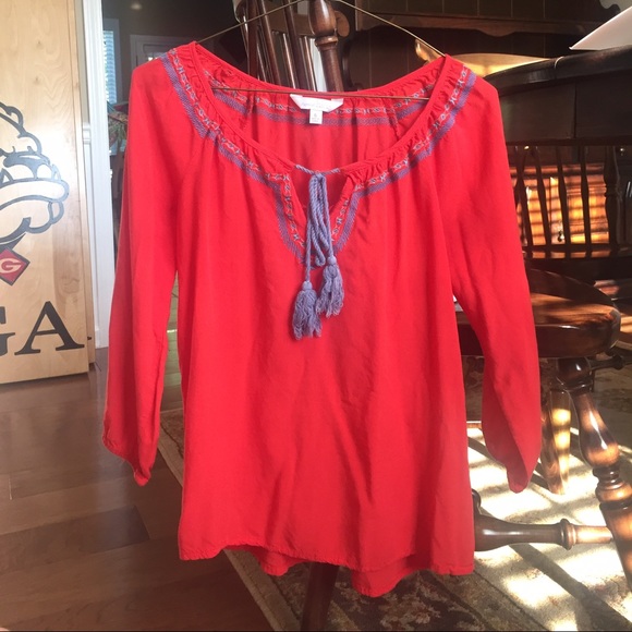 orange blouse