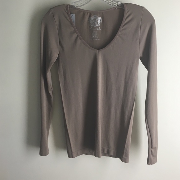 Top - Picture 2 of 2