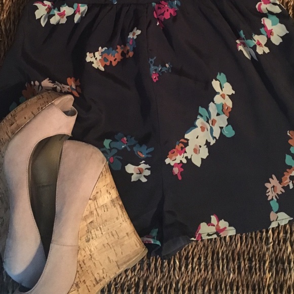Floral romper - Picture 2 of 2