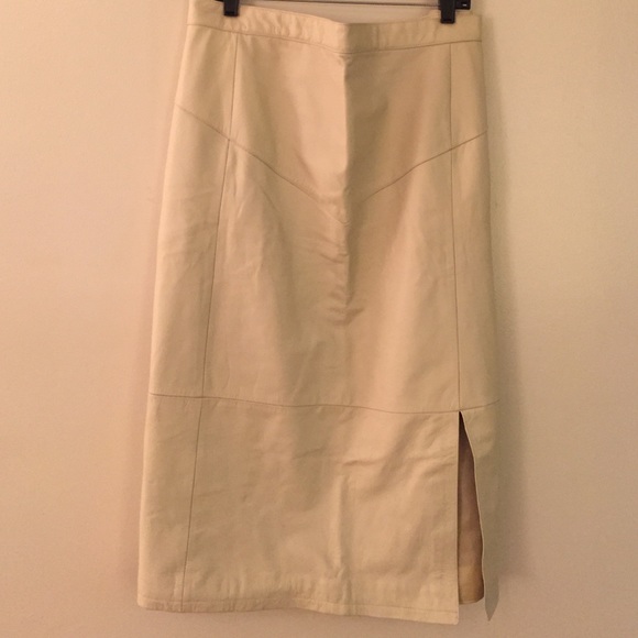 Genuine Leather Skirt Set - Picture 2 of 4