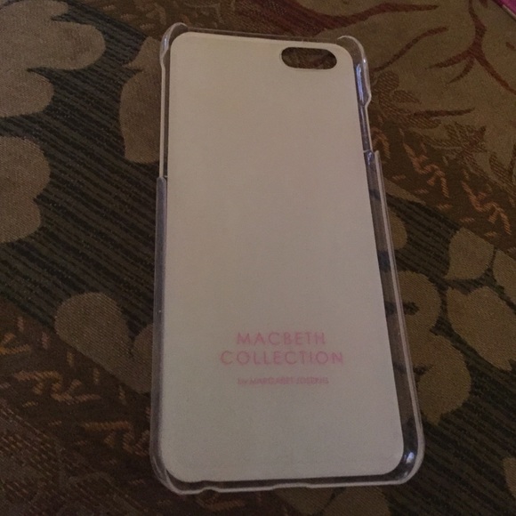 iPhone 6 case it's from the Macbeth collection - Picture 2 of 4