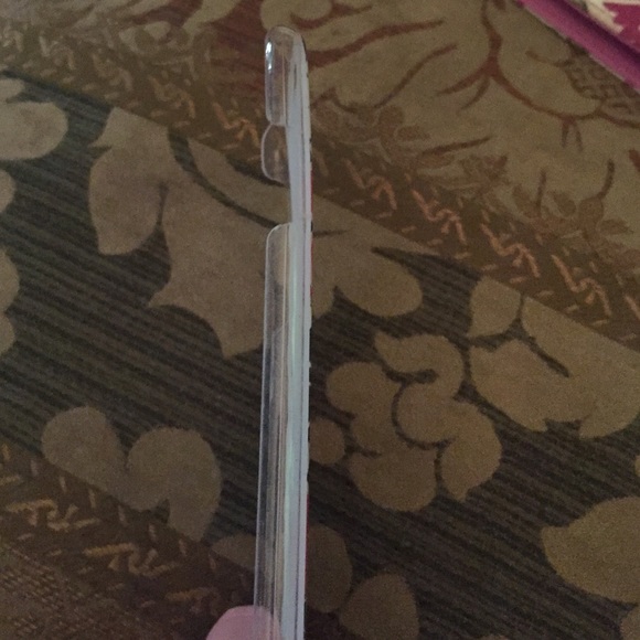 iPhone 6 case it's from the Macbeth collection - Picture 3 of 4