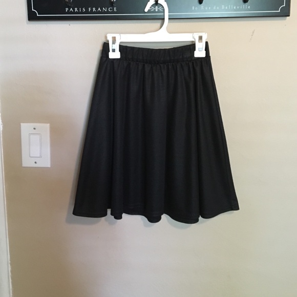 High waisted skirt