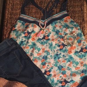Floral flowy tank