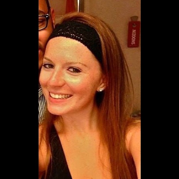 Meet your Posher, Courtney