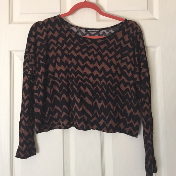 cropped patterned long sleeve