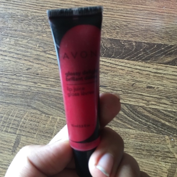 Avon lip gloss!! ❤️❤️❤️