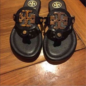 Medallion sandals