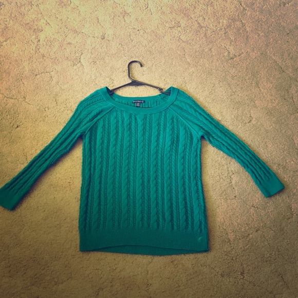 American Eagle Sweater