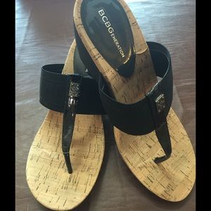 BCBG wedge