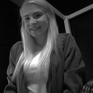 Meet your Posher, Cloie