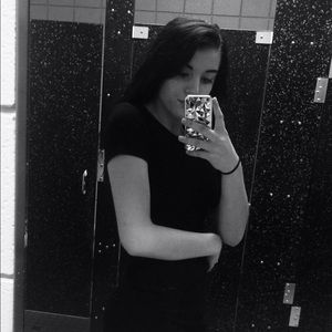 Meet your Posher, Chloe