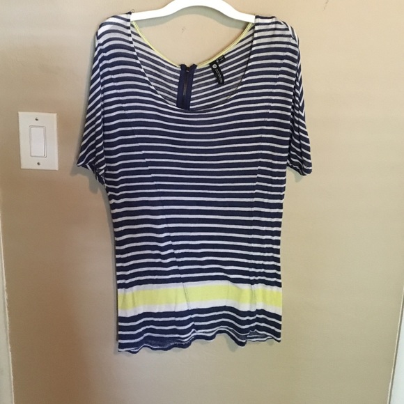 Striped short sleeve top