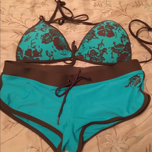 Bathing suit