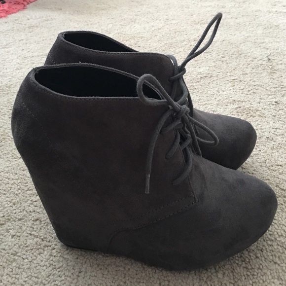 Rue 21 Gray Suede Booties✨ - Picture 2 of 3