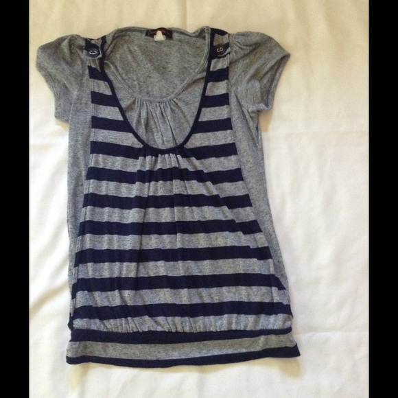 Maternity shirt