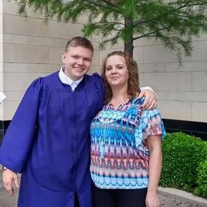 Meet your Posher, Jenae