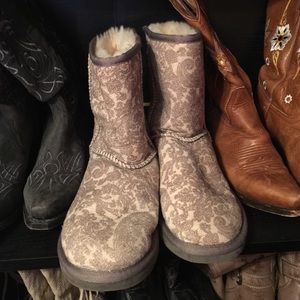 Grey paisley Uggs