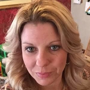 Meet your Posher, Denita