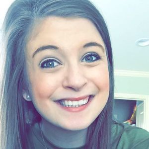 Meet your Posher, Stefanie