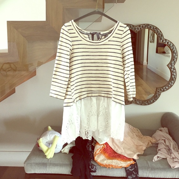 Anthropologie light weight sweatshirt size small