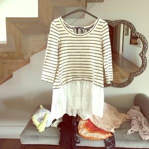 Anthropologie light weight sweatshirt size small