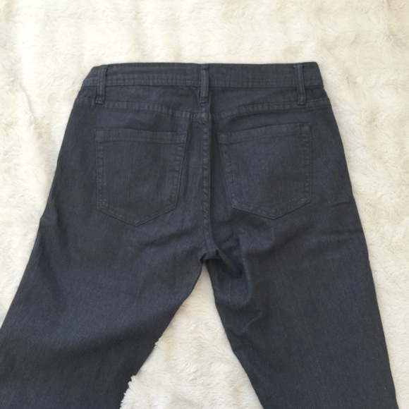 🌹F21 Gray Skinny Jeans - Picture 2 of 3